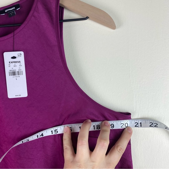 NEW Express Satin Crew Neck Tank Size Large Berry - Picture 6 of 11
